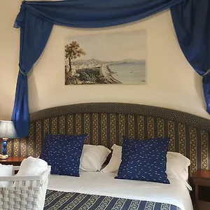 napoli-centrale.hotels-amalfi.com/